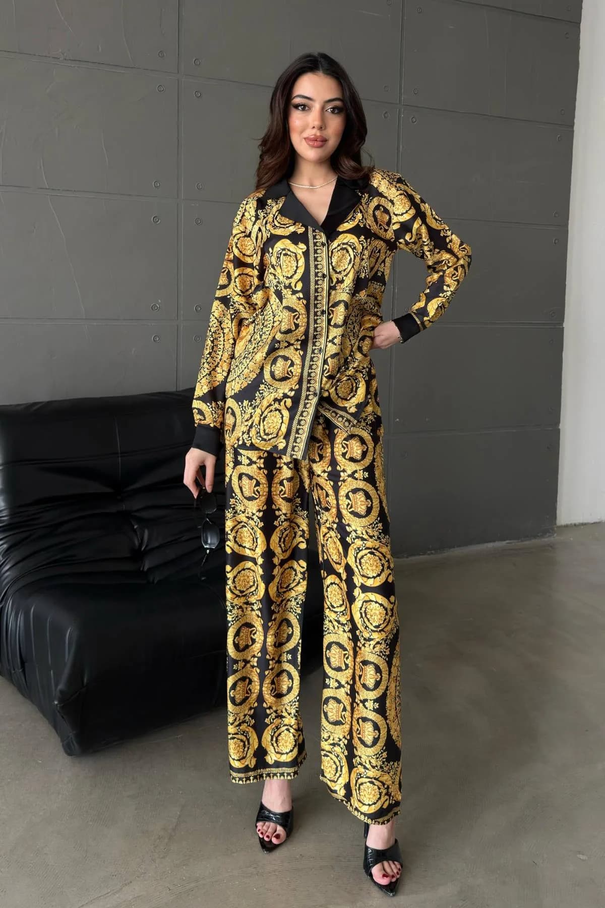 Sarı Gömlek Ve Baskılı Pantolon Takım - Sarı