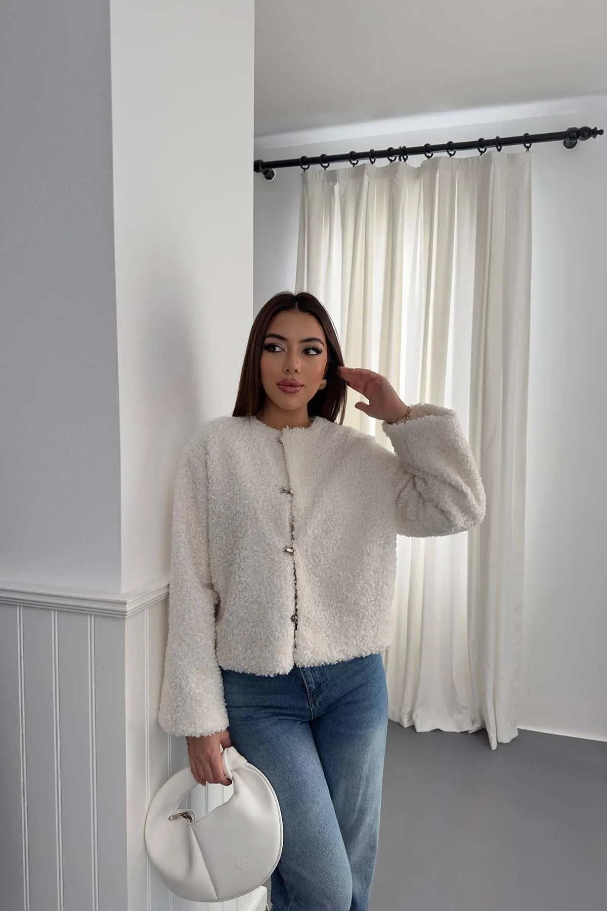Ekru Peluş Kısa Ceket - Ekru