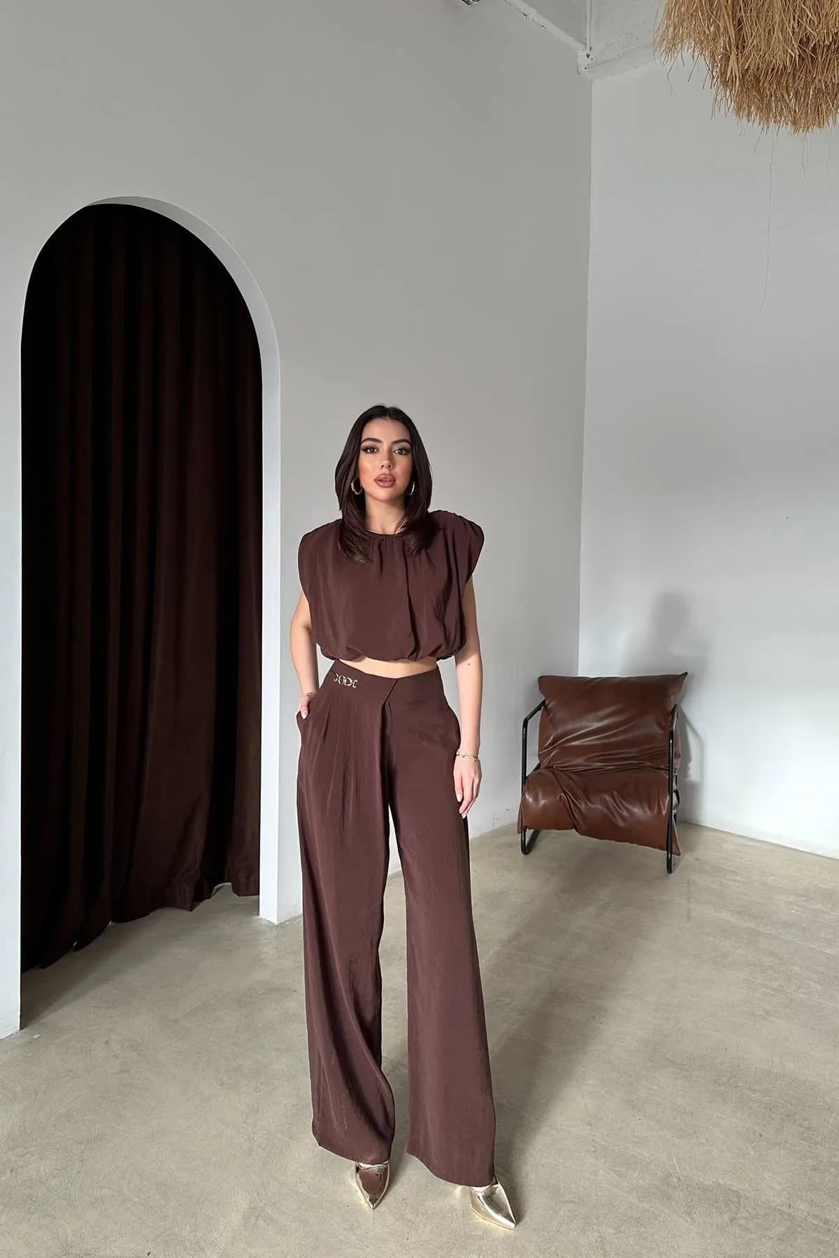 Kahverengi Modal Bluz Ve Pantolon Takım - Kahverengi