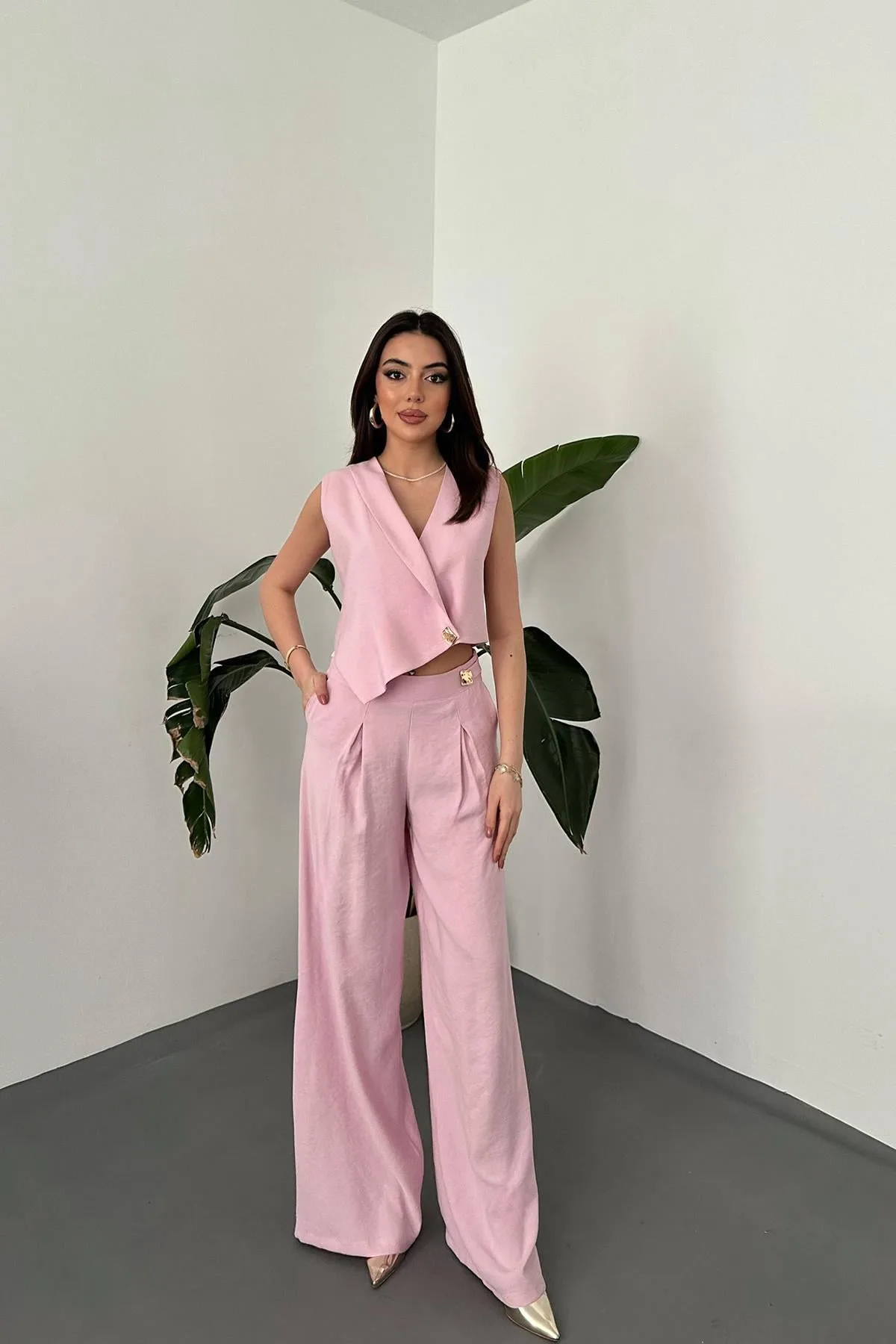 Pembe Asimetrik Yelek Ve Pantolon Takım - Pembe