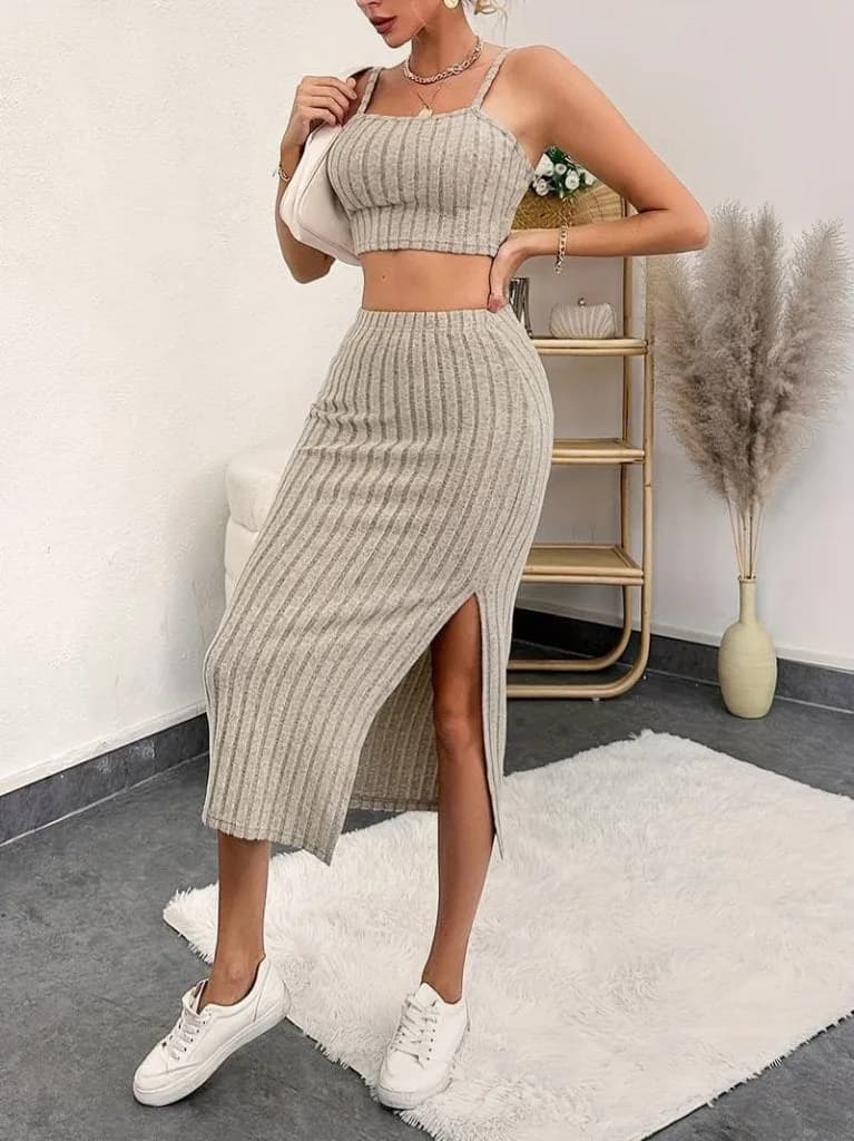 Kadın Kolsuz Askılı Crop Yırtmaçlı Midi Etek Fitilli Kaşkorse Takım, 35420 - Bej