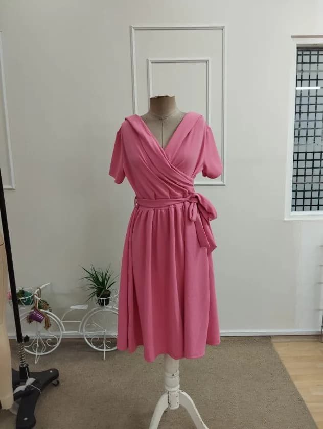 Kadın Kısa Kollu Yakalı Beli Kuşaklı Kısa Janjan Krep Kısa Elbise, 35504 - Pembe