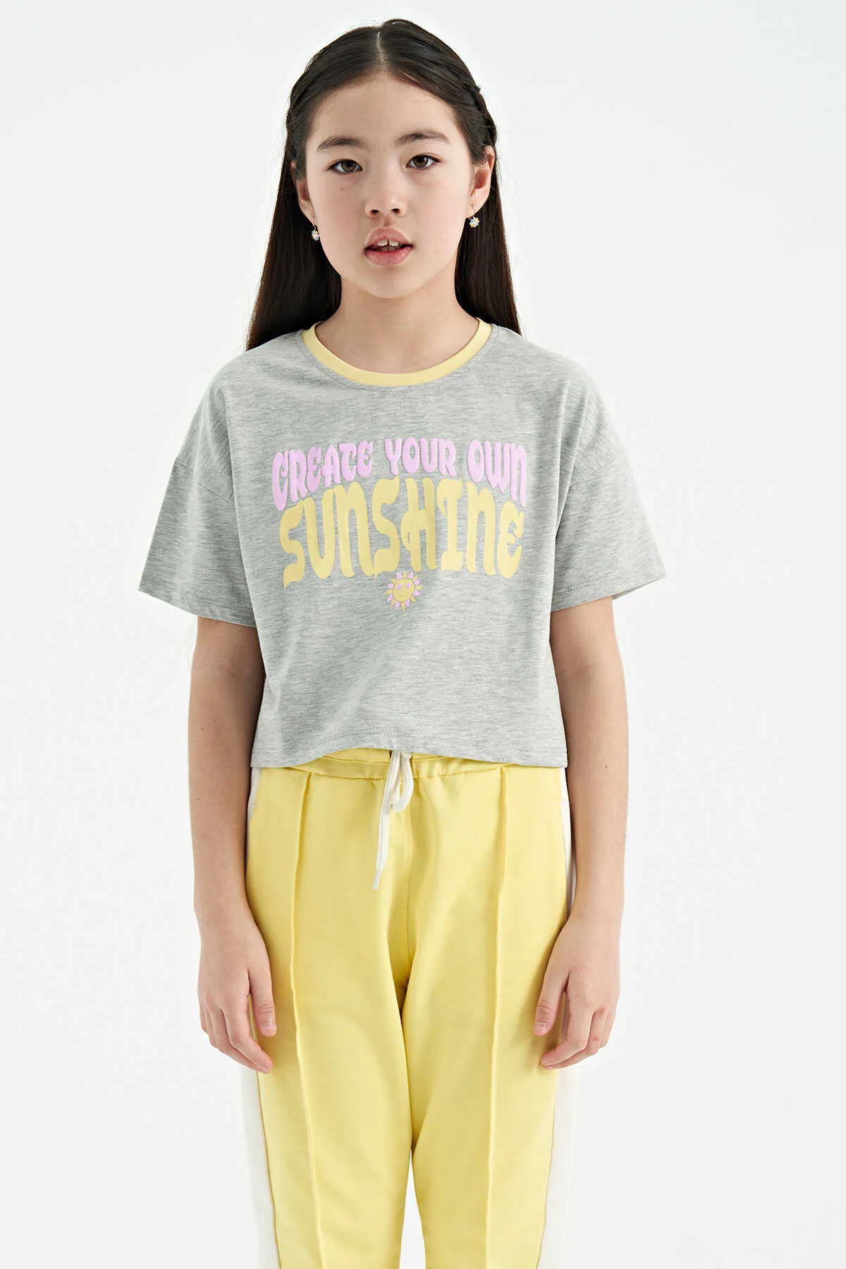 Tommylife Toptan Fiesta Renkli Yazı Baskılı O Yaka Oversize Kısa Kollu Kız Çocuk T-Shirt - 75111 - FİESTA