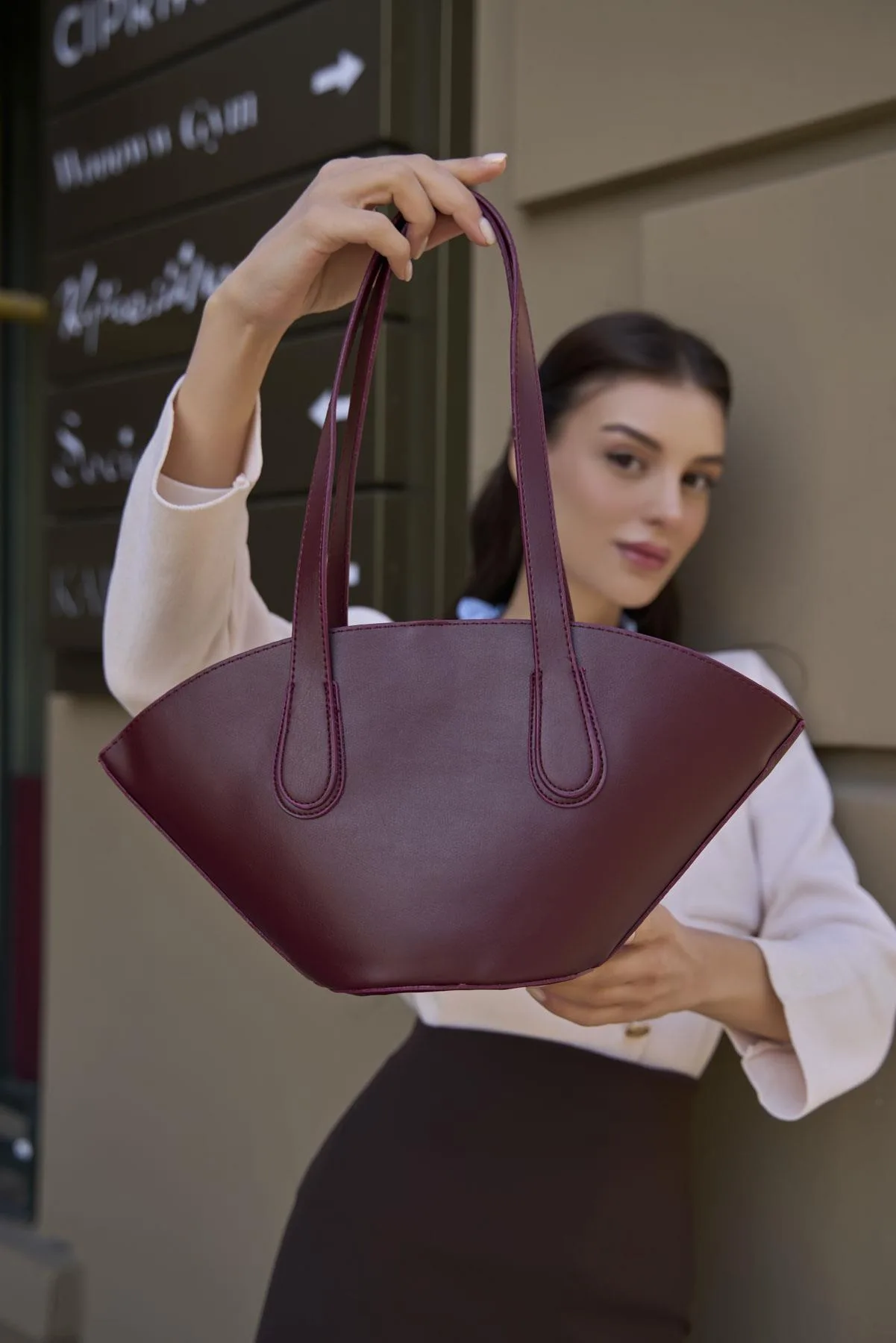 Deri Görünümlü Shopper Çanta