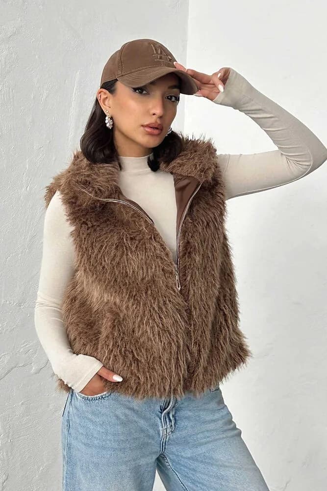 Topshow Yapay Kürk Kadın Toptan Yelek – Fermuarlı, Yumuşak Dokulu Açık Kahve