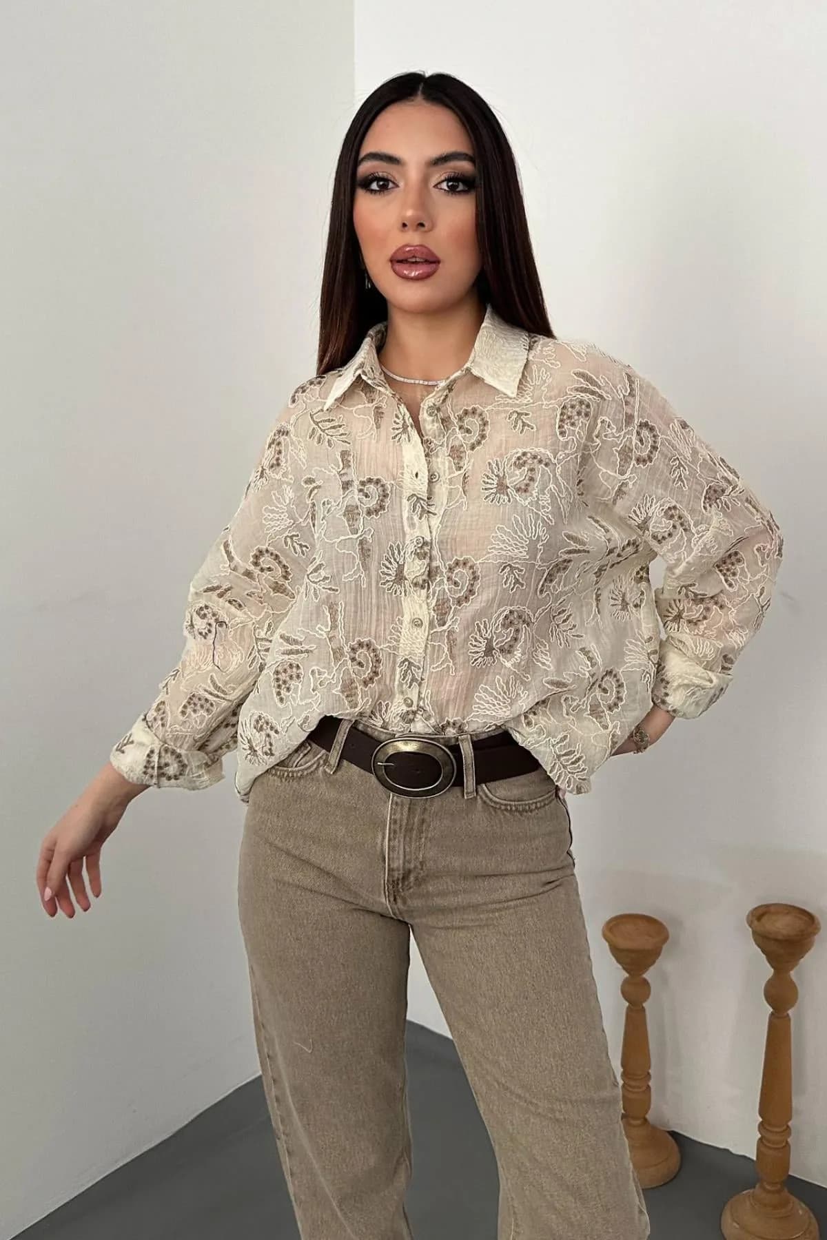 Kahverengi Nakışlı Oversize Gömlek - Kahverengi